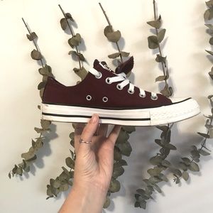 NEW! ✨ Burgundy CONVERSE shoes